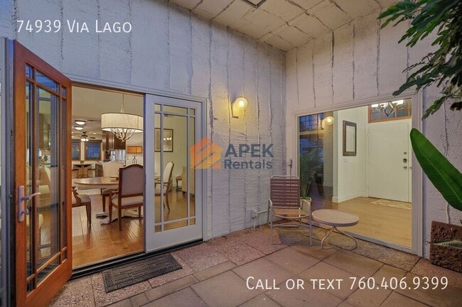 Building Photo - 74939 Vía Lago