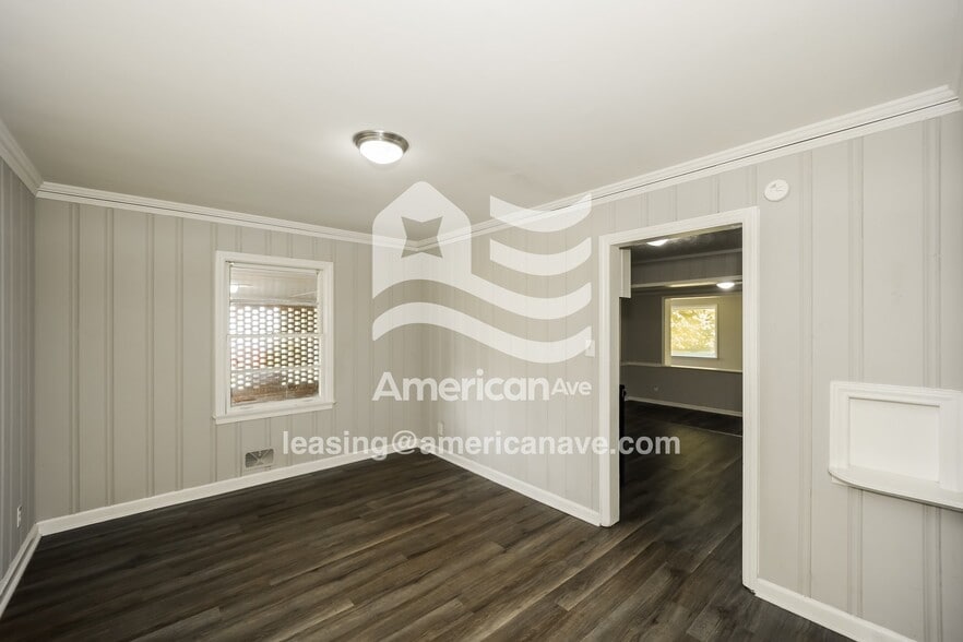 Building Photo - 121 N Page St