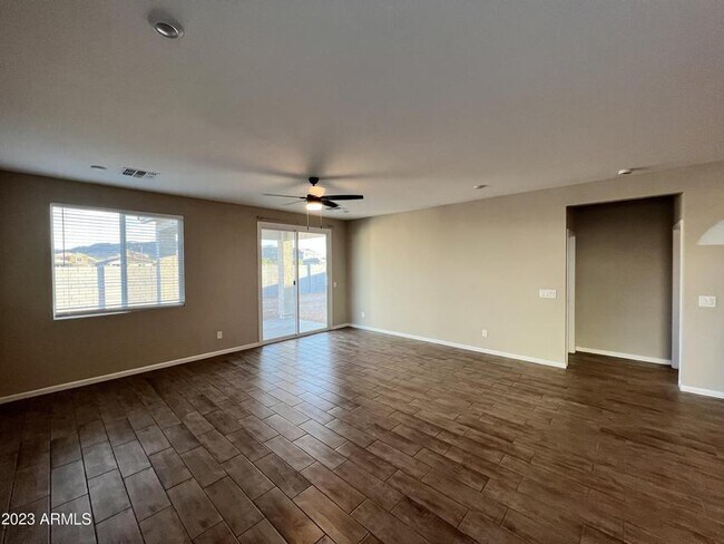 Building Photo - 2055 E Brooklyn Dr