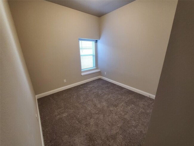 Building Photo - 14928 Chipwood Dr