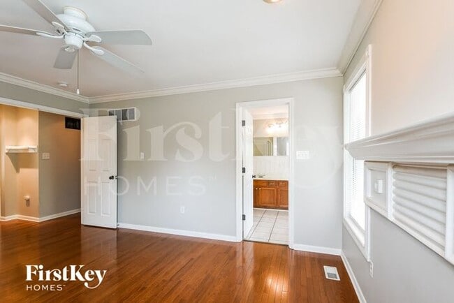 Building Photo - 1520 Fox Ridge Ct