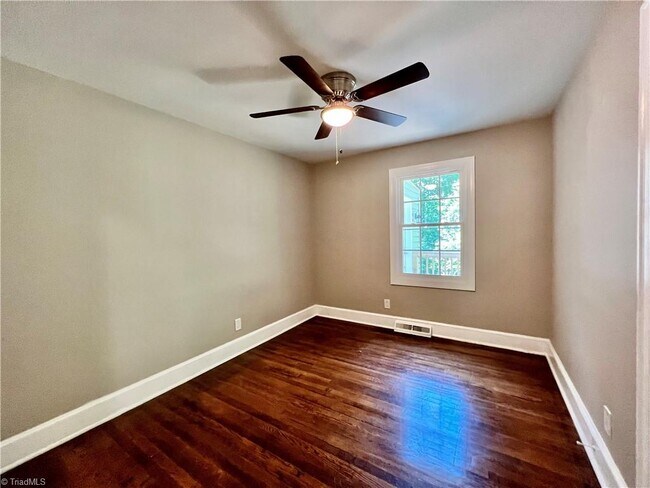 Building Photo - 1919 Maryland Ave