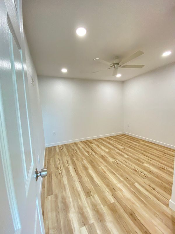 Building Photo - 24729 Roxbury Rd