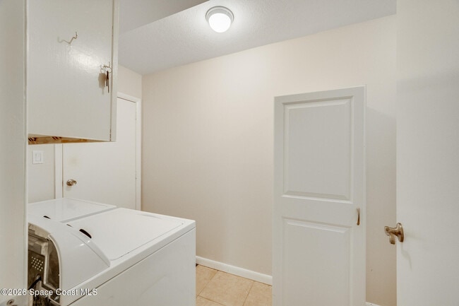 Building Photo - 1248 Admiralty Blvd