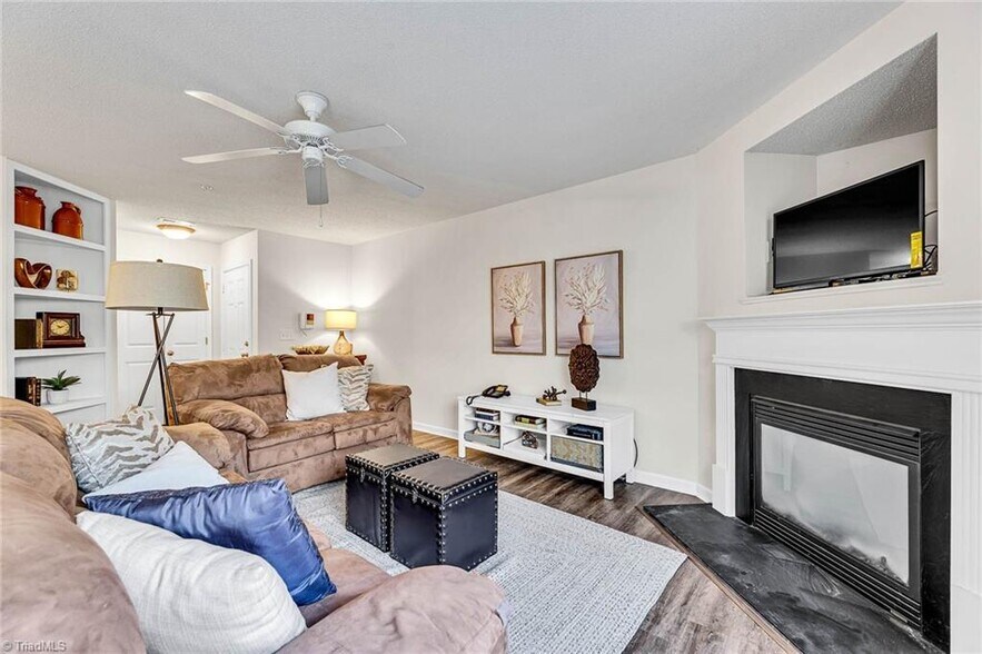 Building Photo - 4305 Timberbrooke Dr