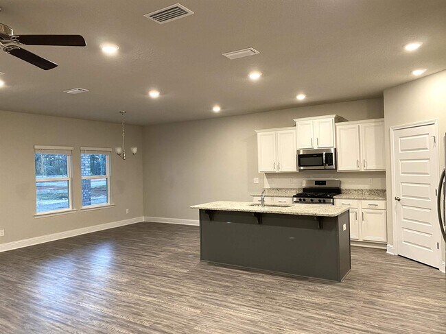 Building Photo - 8563 Rosefield Dr N