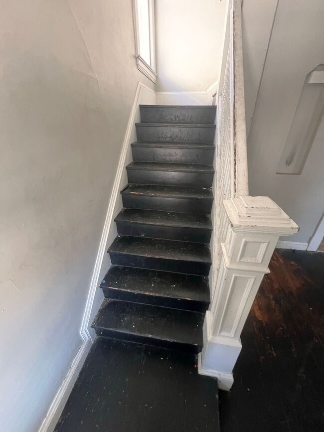 Building Photo - 839 E 146th St