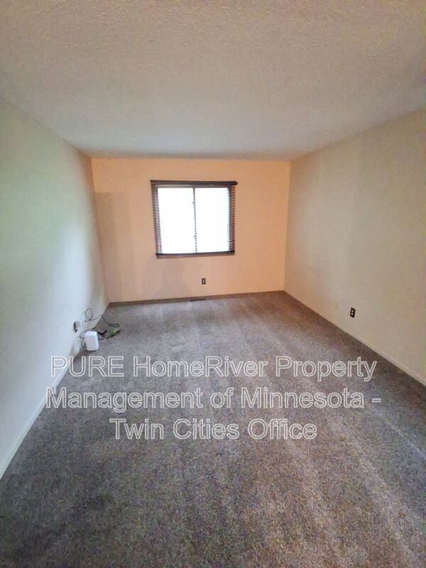 Building Photo - 5231 Balmoral Ln