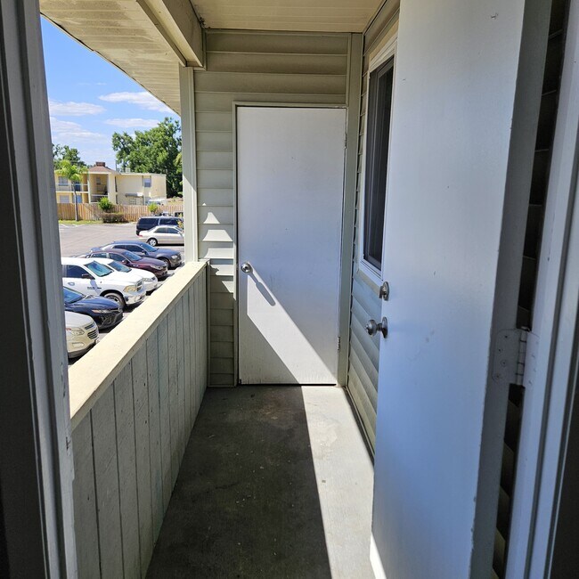 Building Photo - 205 Berry Tree Pl