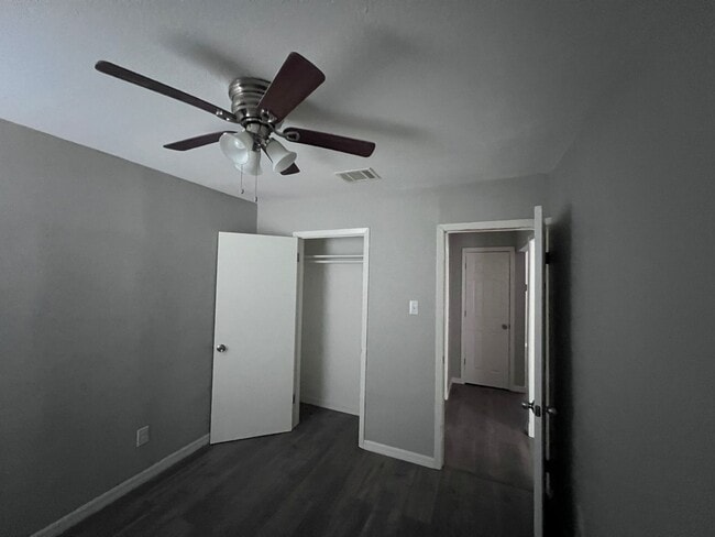 Building Photo - Wheatley Heights