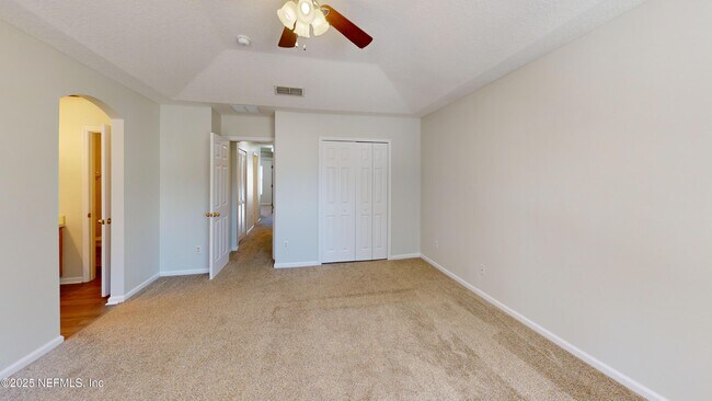 Building Photo - 448 Sherwood Oaks Dr