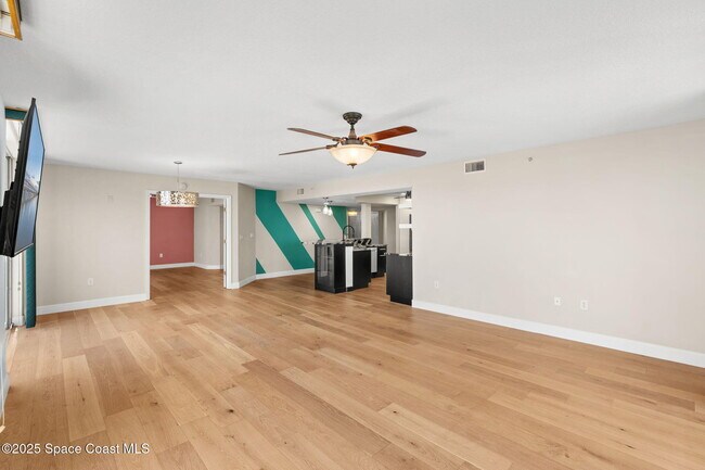 Building Photo - 800 Del Rio Way