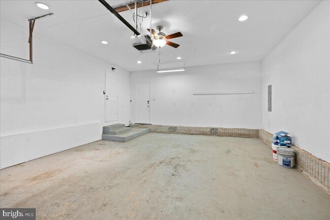 Building Photo - 9529 Harvest Pl