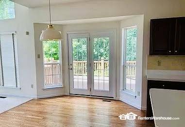 Building Photo - 1137 New Ballwin Oaks Dr