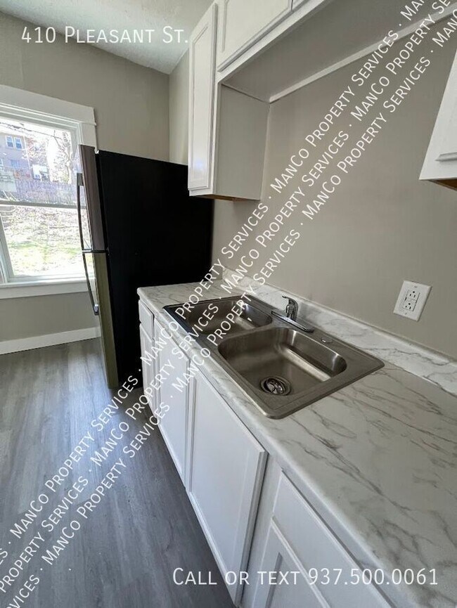 Building Photo - 410 Pleasant Ave