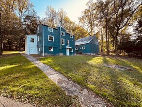 Building Photo - Remodeled Country House