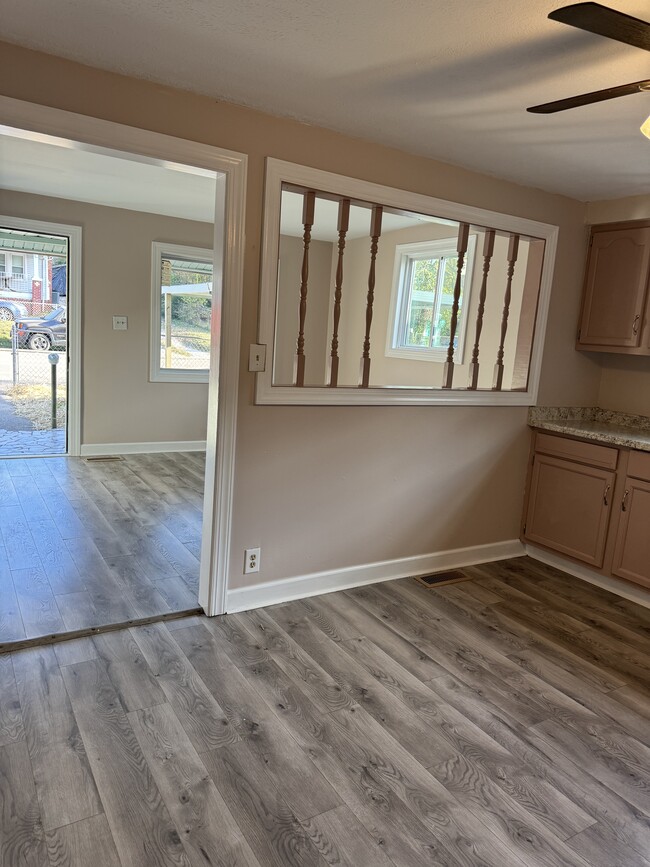 Building Photo - 1321 Brookside Ave