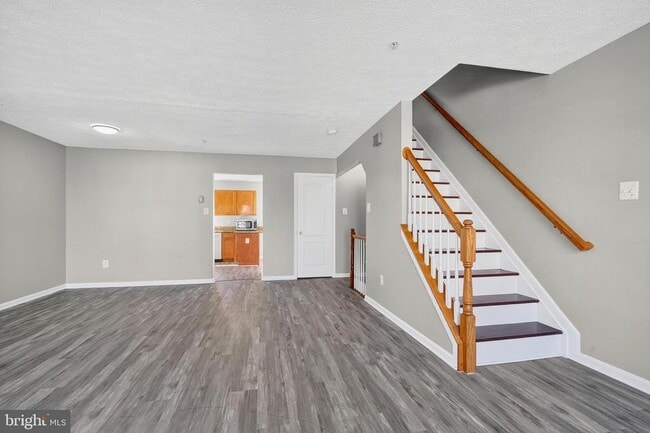 Building Photo - 3231 Halcyon Ct