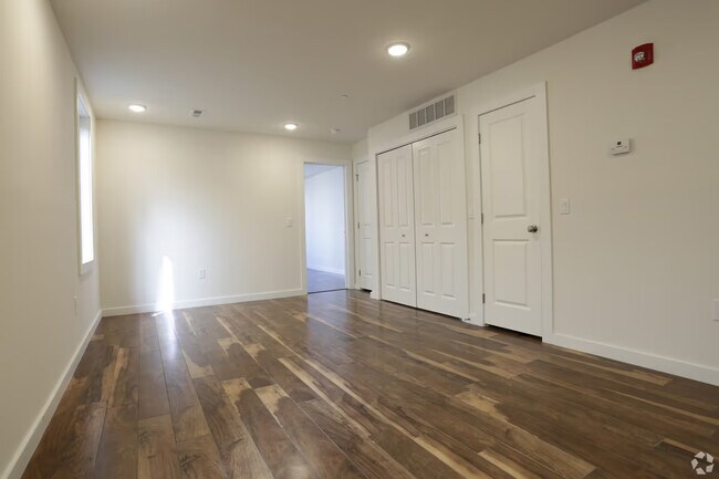 Building Photo - 3037 Master St