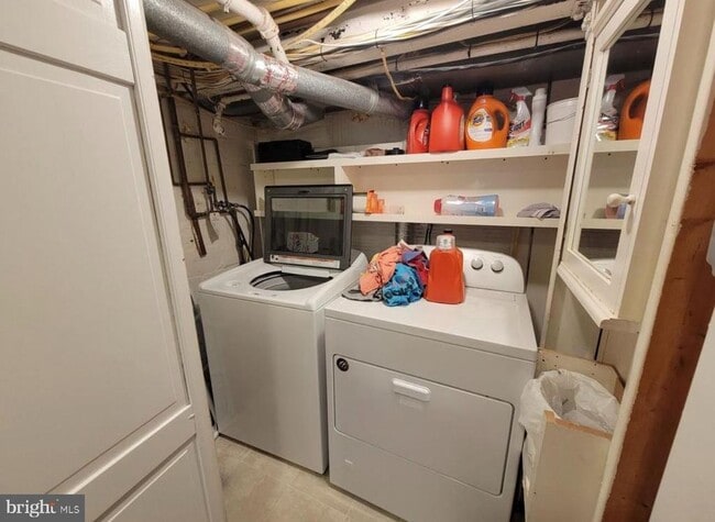 Building Photo - 1418 44th St NW