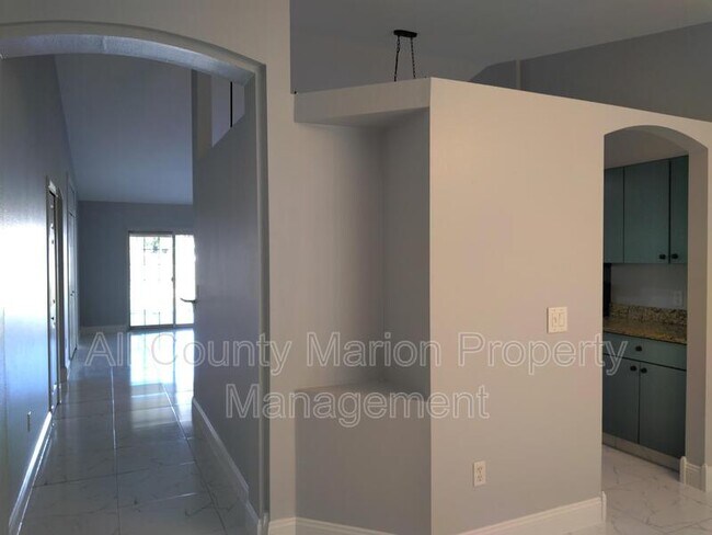 Building Photo - 475 NE 35th St