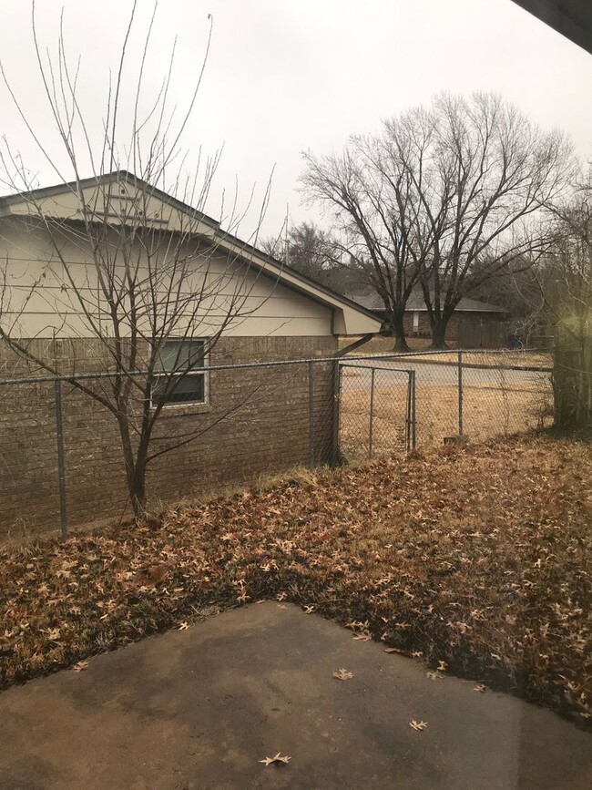 Building Photo - Edmond Home Ready for Occupancy