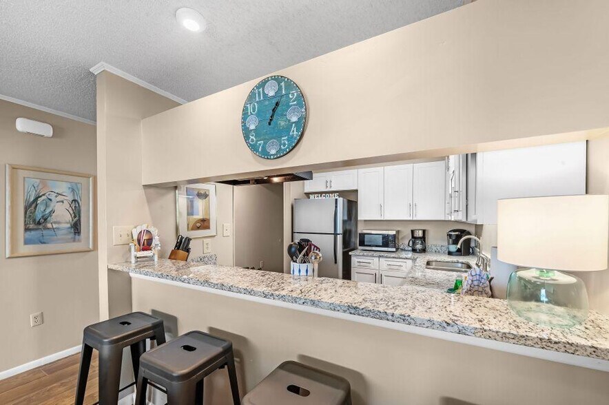 Building Photo - 1516 Sandpiper Ln