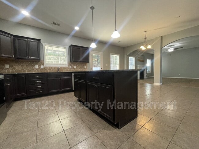 Building Photo - 4955 Brightstar Ln