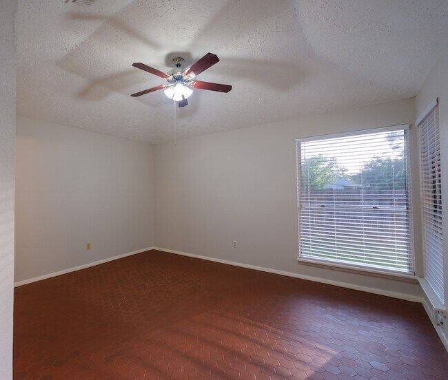 Building Photo - 7521 Brookleaf Dr