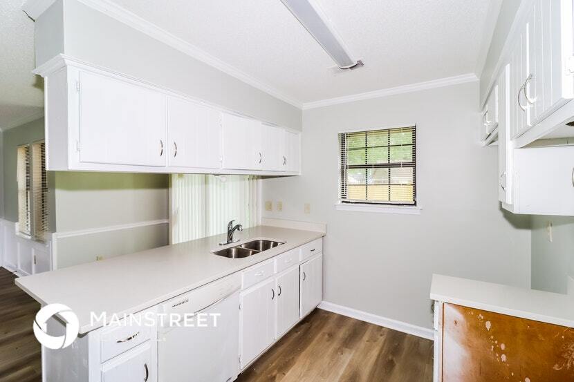 Building Photo - 6349 Valleydale Dr