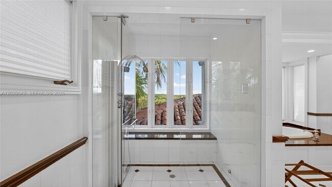 Building Photo - 260 Cape Florida Dr