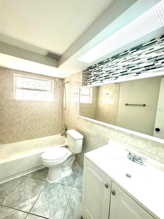 Building Photo - 1019 Pert Ln