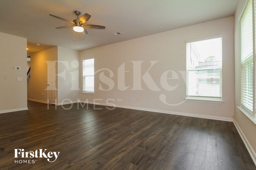 Building Photo - 9 Wild Lily Dr