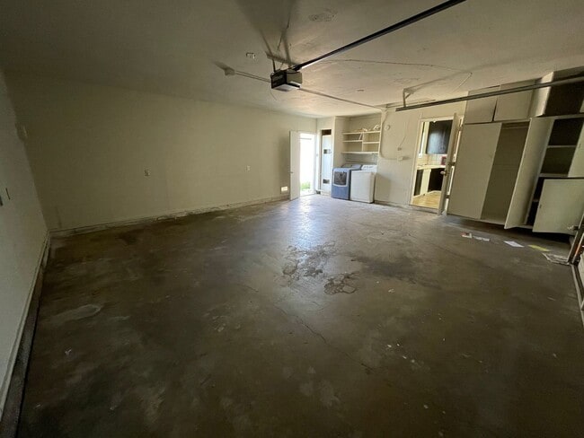Building Photo - 4617 Livingston Way