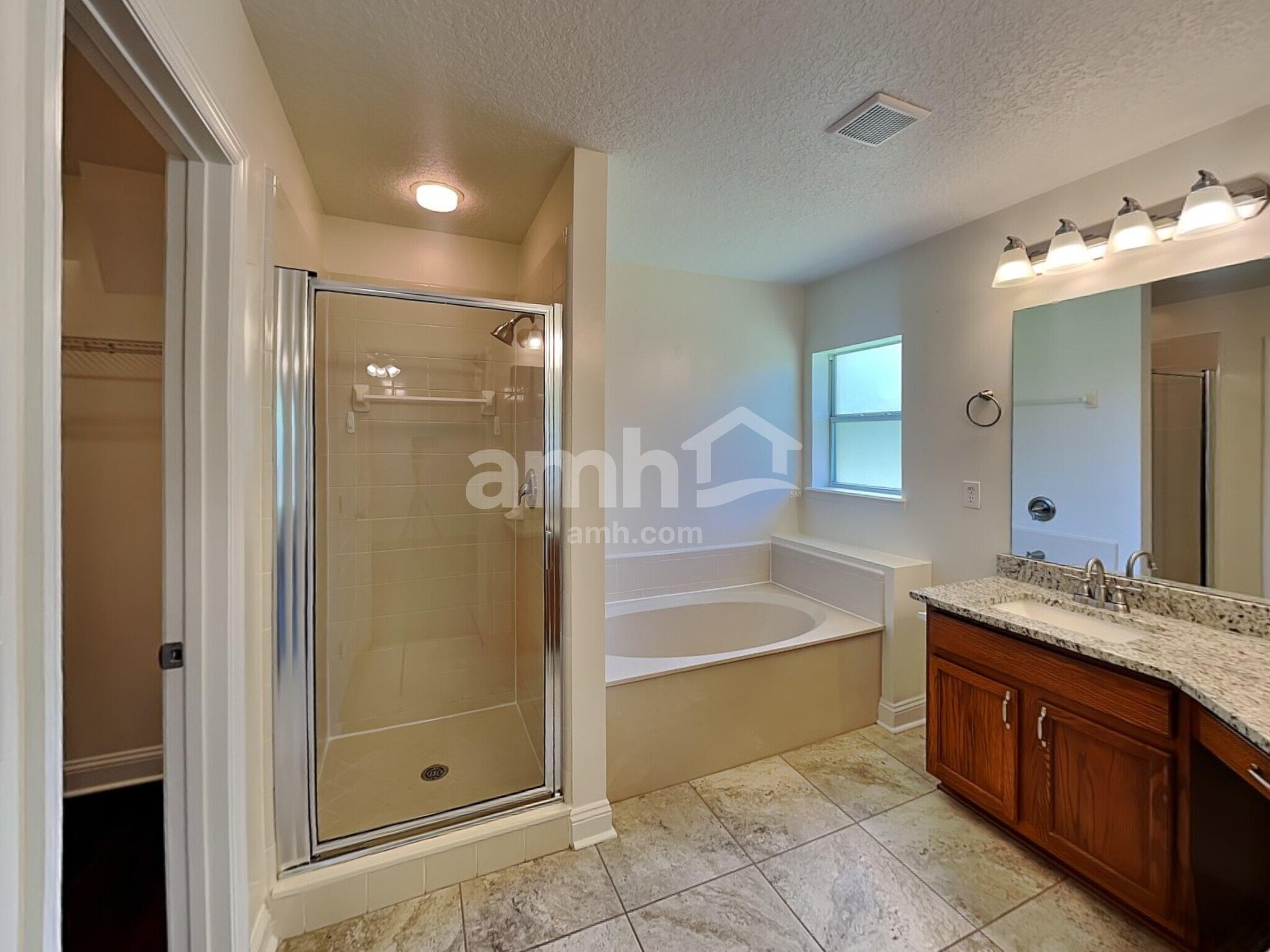 Building Photo - 502 Chinkapin Ct