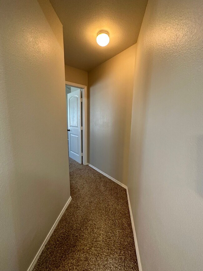 Building Photo - 9316 Rochester Ave