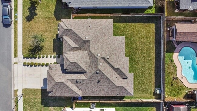 Building Photo - 24 Water Lily Ave