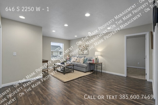 Building Photo - 646 S 2250 W