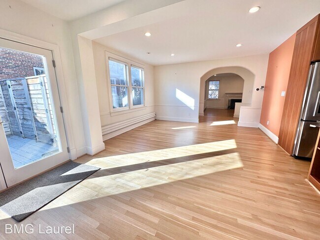 Building Photo - 4 br, 3.5 bath House - 2910 Cortland Pl NW