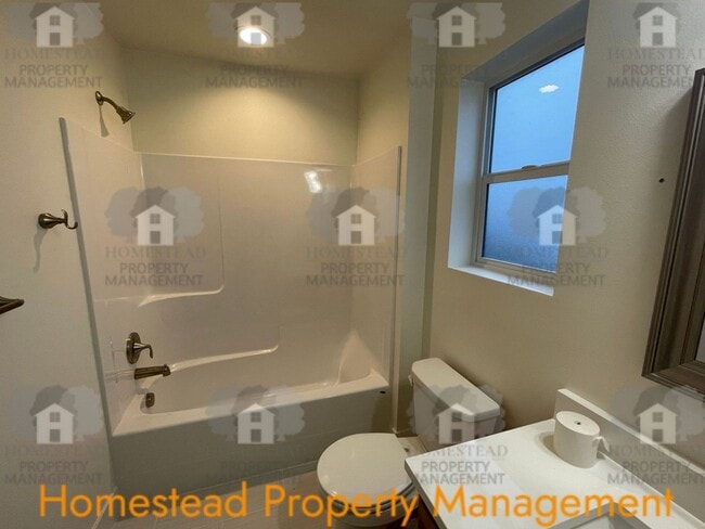 Building Photo - Must see! Beautiful new construction on private flag lot!