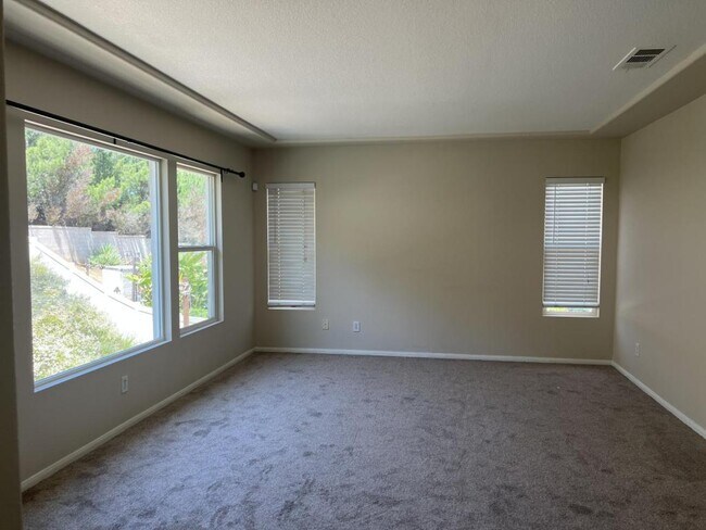 Building Photo - 27749 Hackberry St
