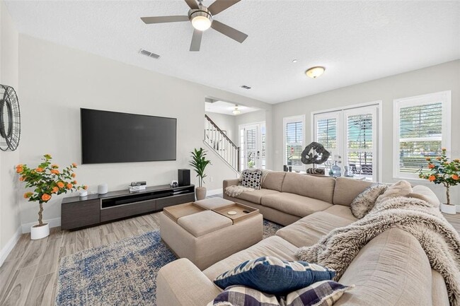 Building Photo - 8809 Laureate Blvd