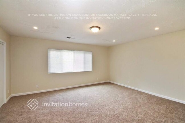 Building Photo - 3000 Phillips Ct