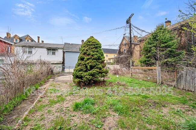 Building Photo - 134 Corey Ave