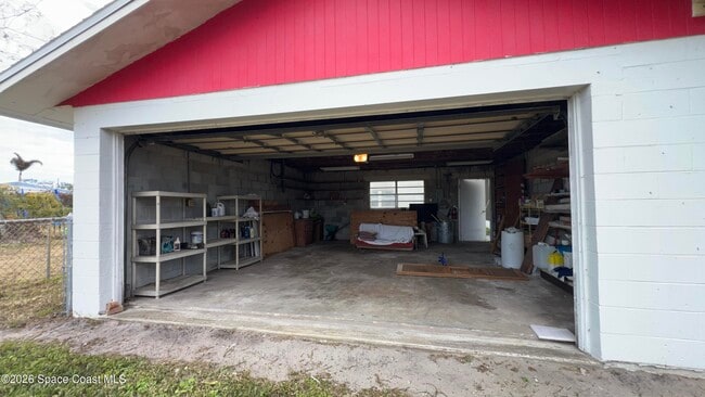 Building Photo - 304 Crown Blvd