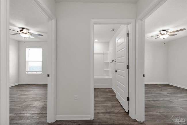 Building Photo - 5557 Galahad Trl