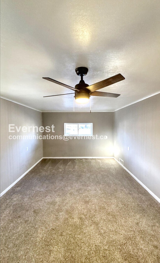 Building Photo - 3523 Roswell Dr