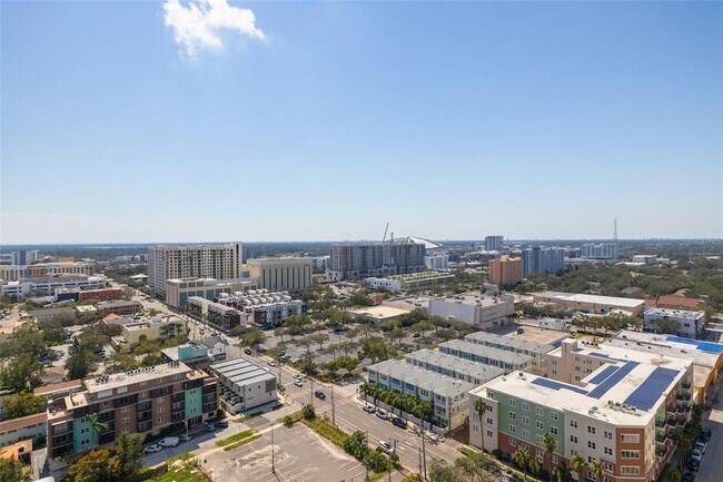 Building Photo - 777 3rd Ave N