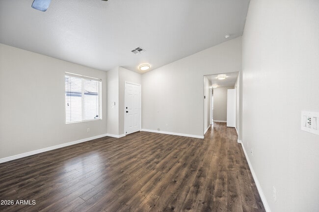 Building Photo - 4032 N 14th Pl