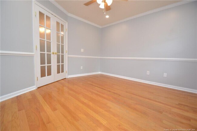 Building Photo - 2804 Thoreau Dr